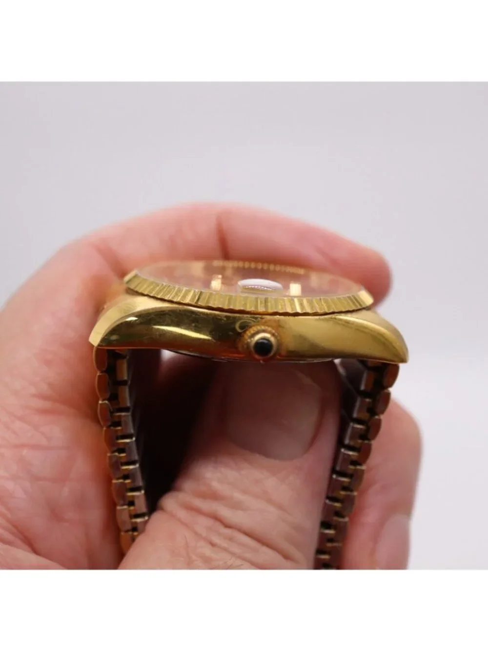 Waltham Day Date President Watch Fluted Bezel Vintage Quartz 6M55 Mens Gold Tone